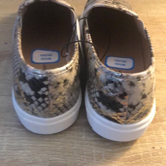 Time and true women’s memory foam shoes snake skin - Picture 6 of 7